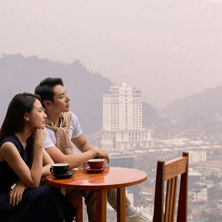 Four Points By Sheraton Ha Giang Exterior photo