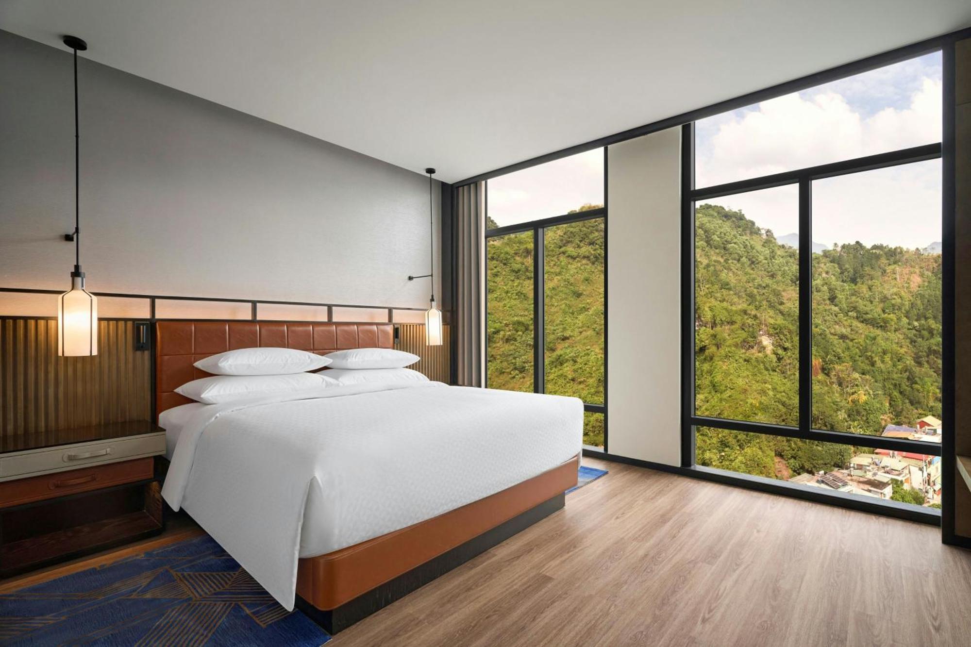 Four Points By Sheraton Ha Giang Exterior photo